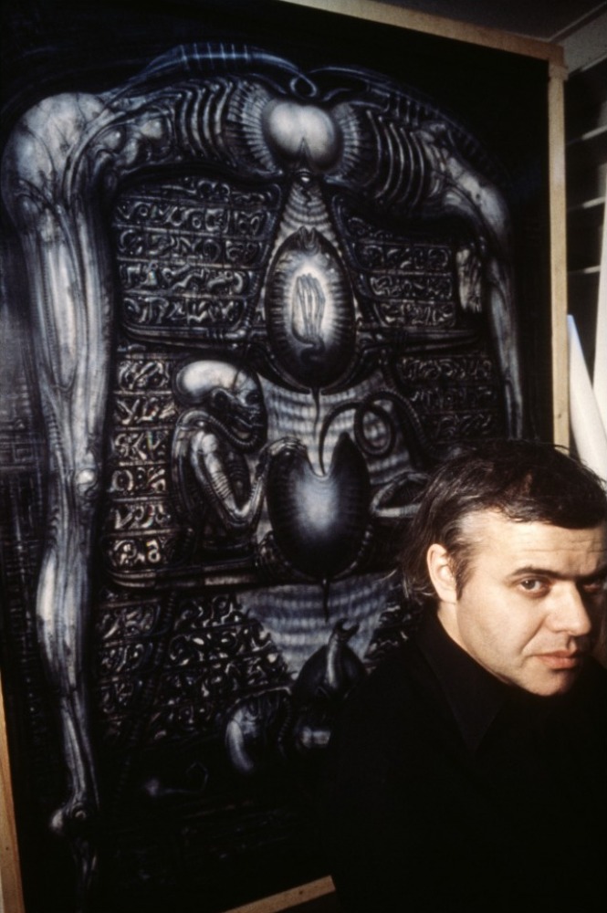 hr-giger-alien-on-set-08