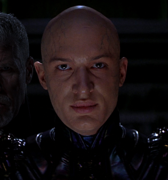Ron Perlman o Tomie Hardym na planie STAR TREK: NEMESIS: "był źle traktowany"