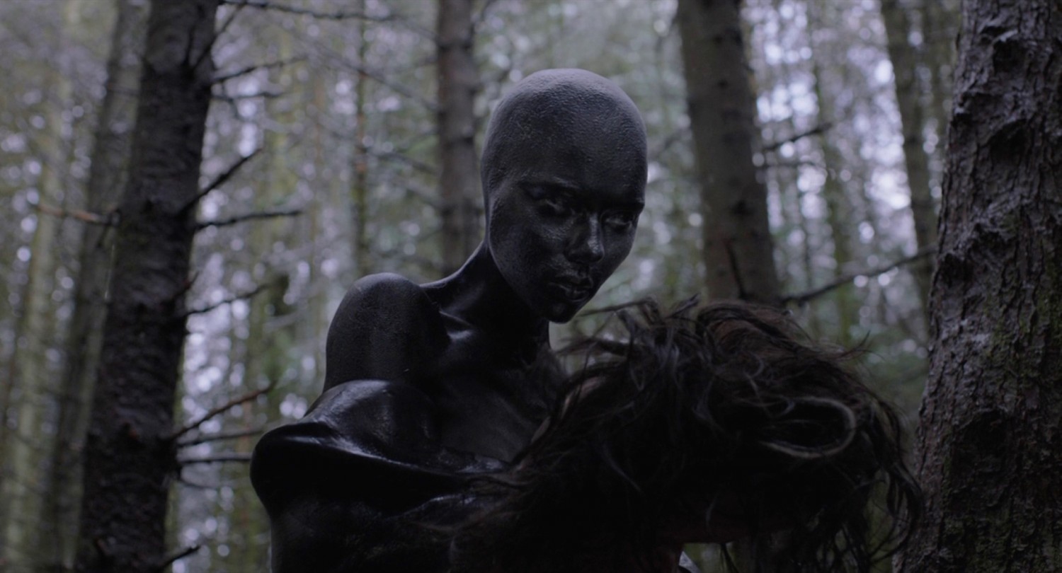 Szaleństwo Sci-Fi POD SKÓRĄ! Mężczyźni jako przysmak elit!