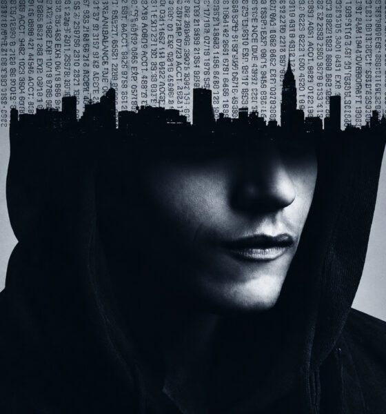 Ta seria SCI-FI to ZNAKOMITA cyberpunkowa opowieść o świecie, który właśnie NADSZEDŁ